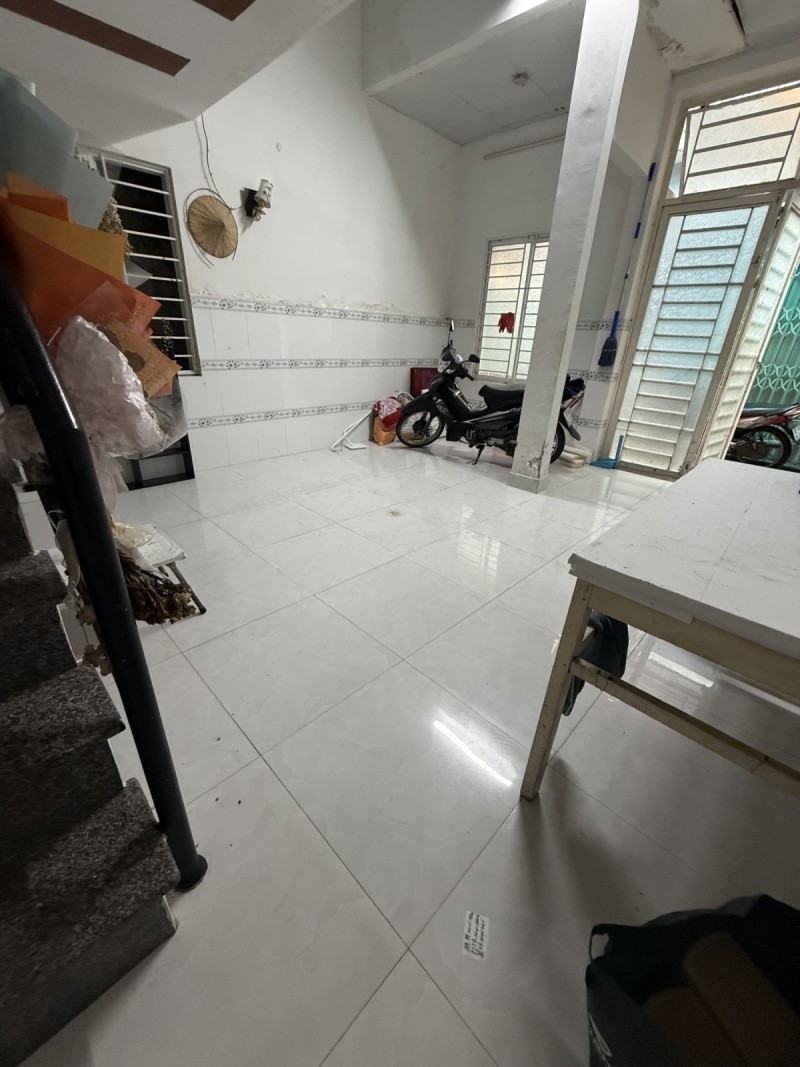 ♪ Nhà Kiệt Ông Ích Khiêm gần Nguyễn Văn Linh 47m2 lửng đúc 3.15 tỷ