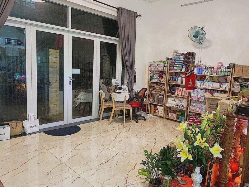 ♥ Nhà Kiệt rộng Hoàng Diệu 66m2 ngang 5.4m 3 tầng kinh doanh 4.2 tỷ