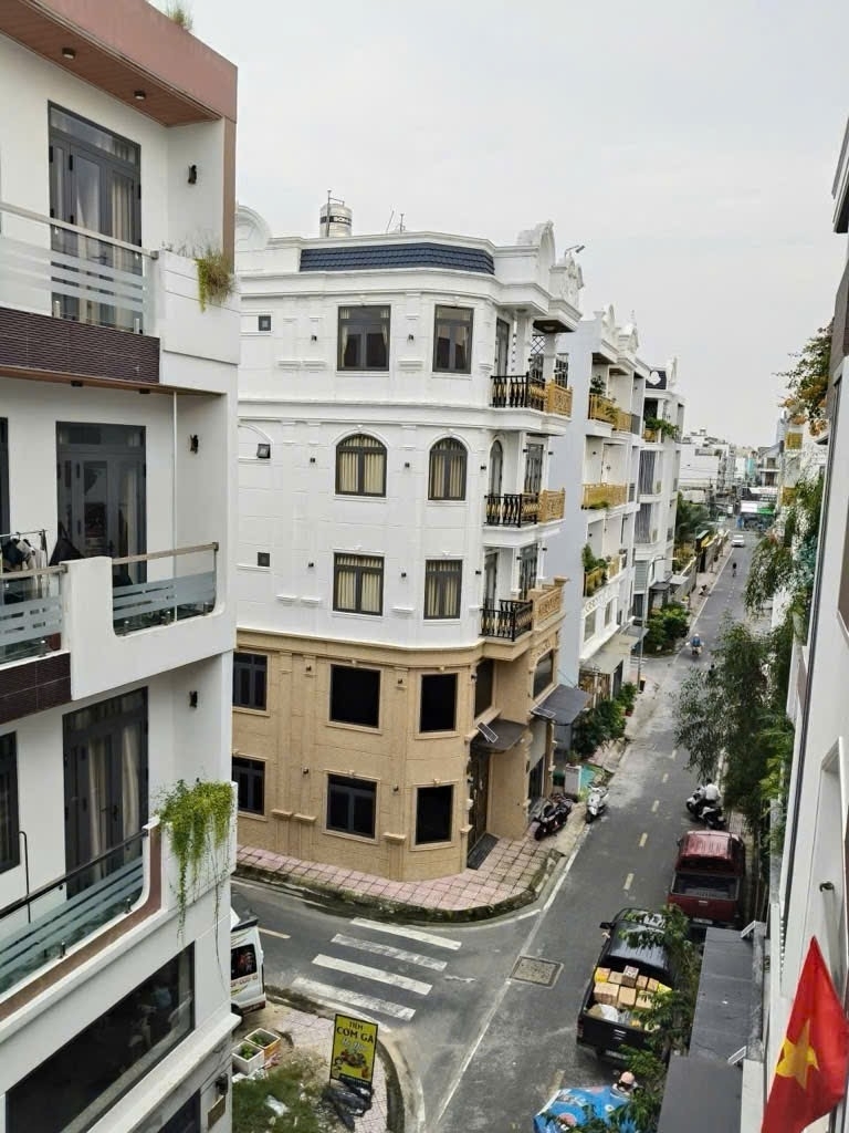 Nhà Lê Văn Quới khu dân cư đồng bộ gần Aeon Tân Phú