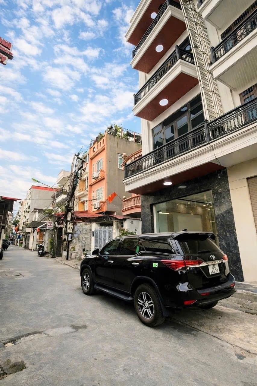 Nhà mặt ngõ tuyến 2 Ngô Gia Tự - 66m 4 tầng ngõ 5m - Giá 5.7 tỉ - gần Trung Lực