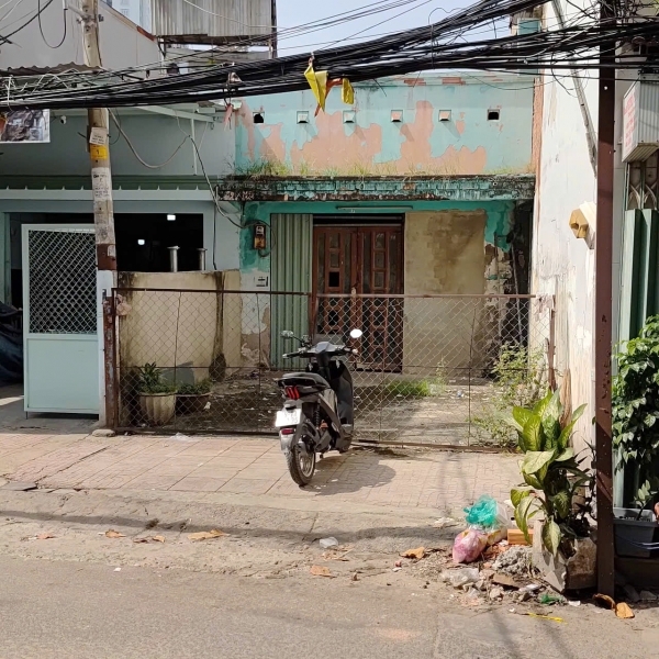 Nhà Mặt tiền cấp 4 - Tám Danh - P4 Giá : 9.6 Tỉ (T/L)