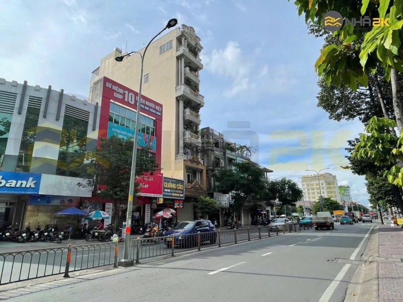 * NHÀ MẶT TIỀN  Nguyễn Chí Thanh Quận 11–4Tầng (4.5x20) Vị Trí kinh doanh- Nhỉnh 16Tỷ