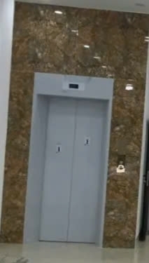 Nhà mình cho thuê nhà mới hai cửa đi Đội Cấn; vỉa hè 98m2* 5T- 30 Tr