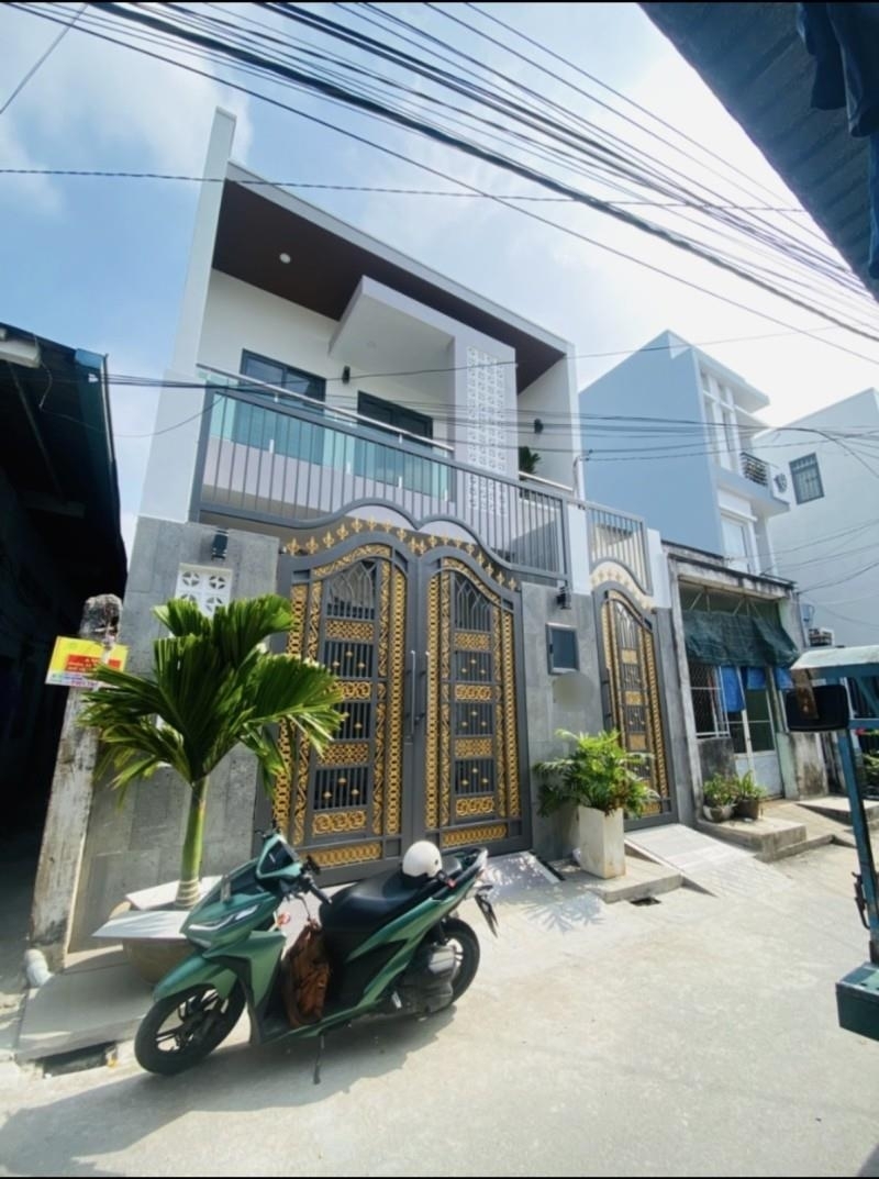 Nhà mới 2 tầng- Hẻm xe hơi gần trường học Tam Bình - Tô Ngọc Vân 6.7 x 15m - 8 tỷ (TL)