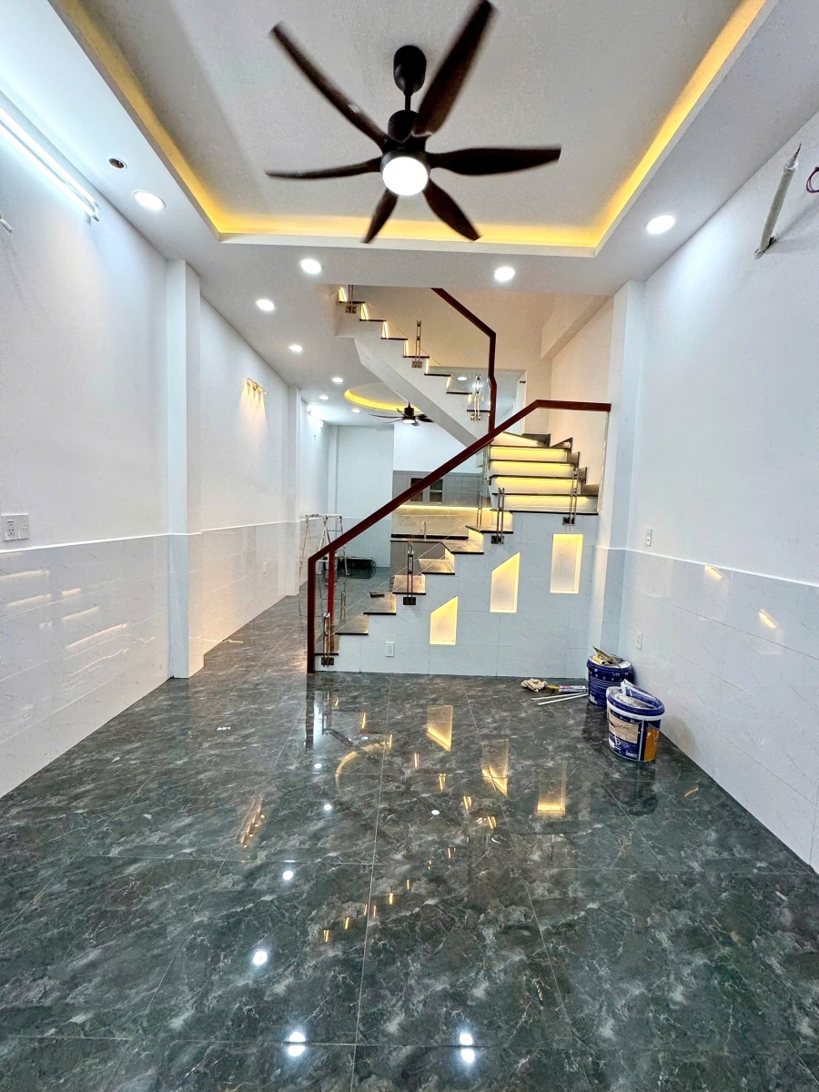 Nhà mới 2lầu/ST hẻm 154 Âu Dương Lân P3Q8 (P.Chánh Hưng)