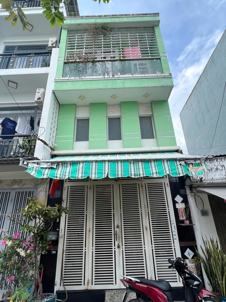 Nhà mới 3 tầng C3 Phạm HùngBình HưngBình Chánh. Giá: 3.6 tỷ