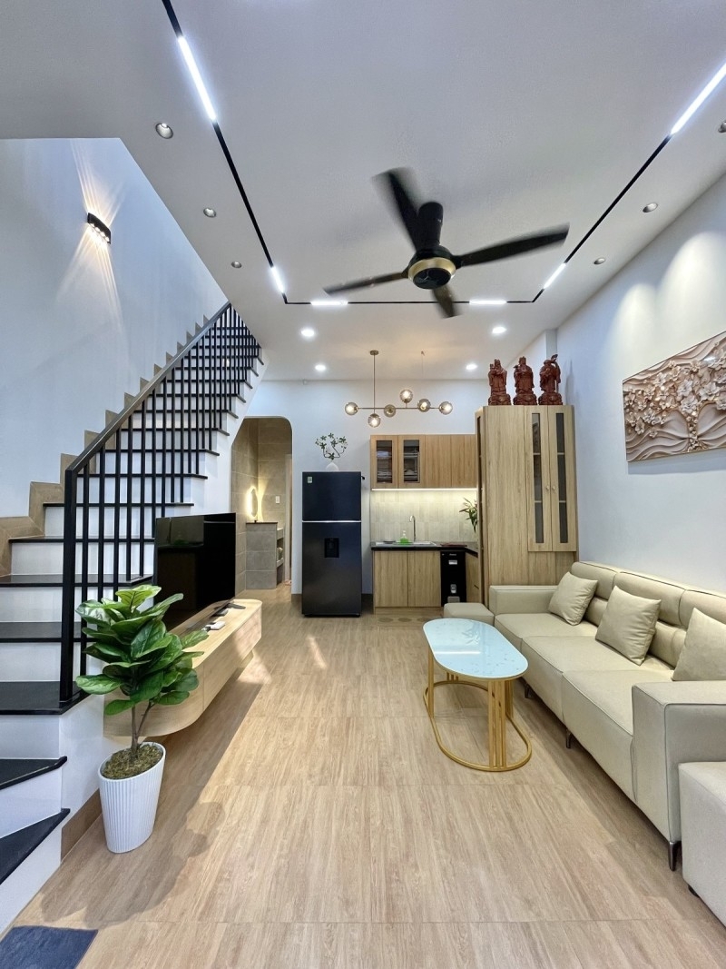 Nhà mới đón Tết full nội thất hẻm 4m TSN TPhú 32m2 2 tầng 3PN Giá chỉ 5 tỷxx