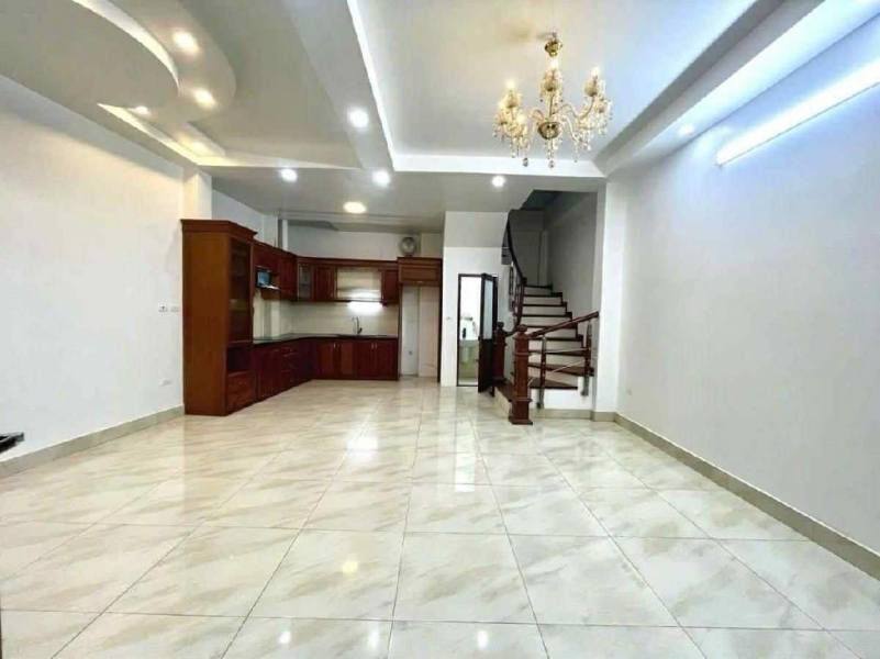 Nhà mới Tân Xuân 38m2 5 tầng đẹp ngõ thông thoáng ở sướng giá chỉ 6 tỷ