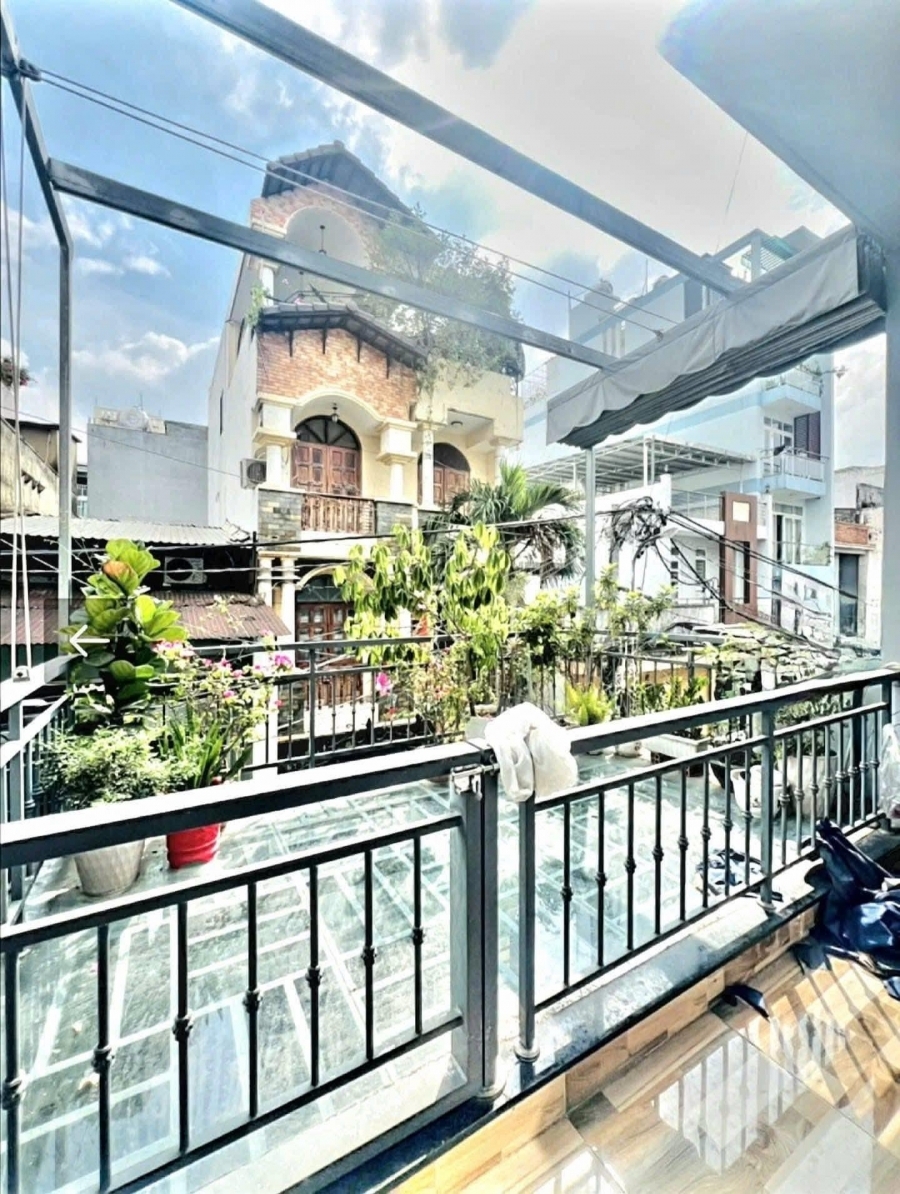 Nhà MT Đường Nguyễn Bá Tòng Phường 11 Quận Tân Bình Cũ.