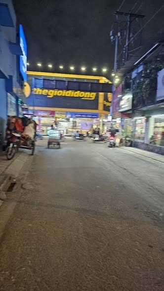 Nhà MT Đường Trần Văn Quang Phường 10 Quận Tân Bình Cũ.