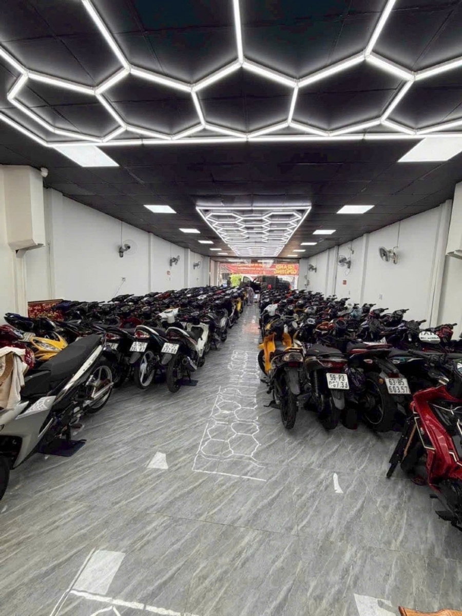 Nhà MT kinh doanh đang cho thuê 24tr/tháng