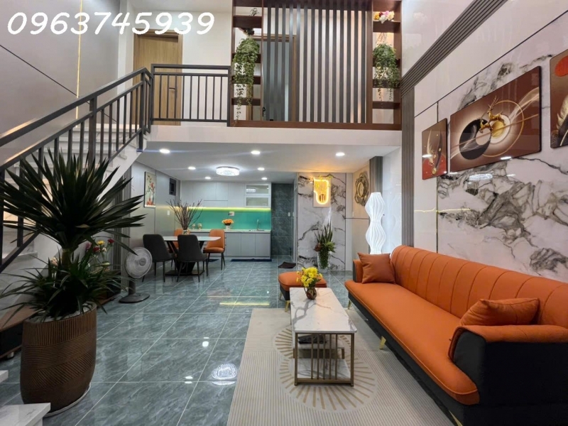 Nhà Ngang 4.5m dài 9m Hẻm Ô Tô 16 Chỗ Linh Xuân Thủ Đức 2 Tầng 3.95 Tỷ