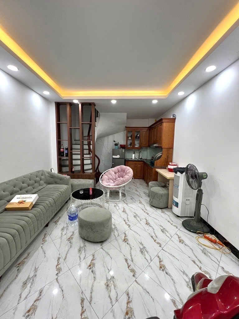 NHÀ PHỐ ĐẸP CHÍNH CHỦ - GIÁ TỐT - Vị Trí Đẹp Tại Phố Hưng Phúc Phường Yên Sở Quận Hoàng Mai