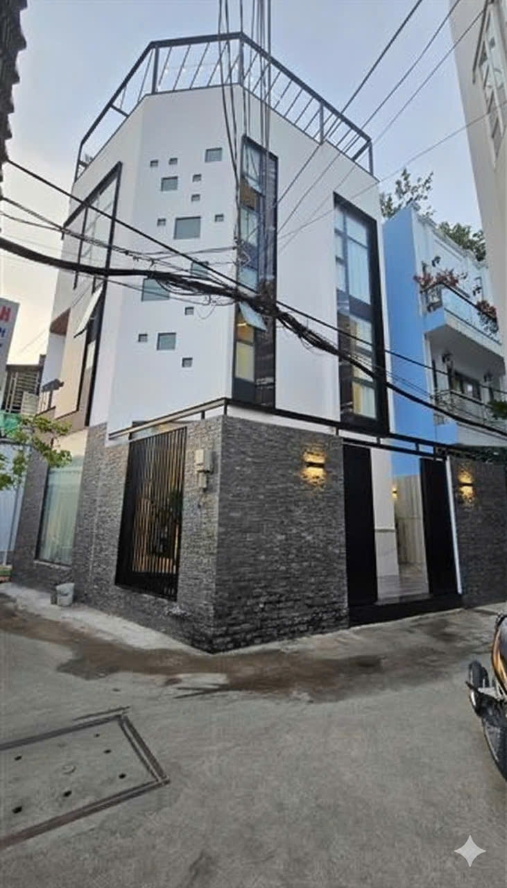 Nhà phố góc 2 mặt tiền lô nhất Dương Cát Lợi – xây mới 100%Cách Quận 7 chỉ 1 cây cầu vị trí đẹp –