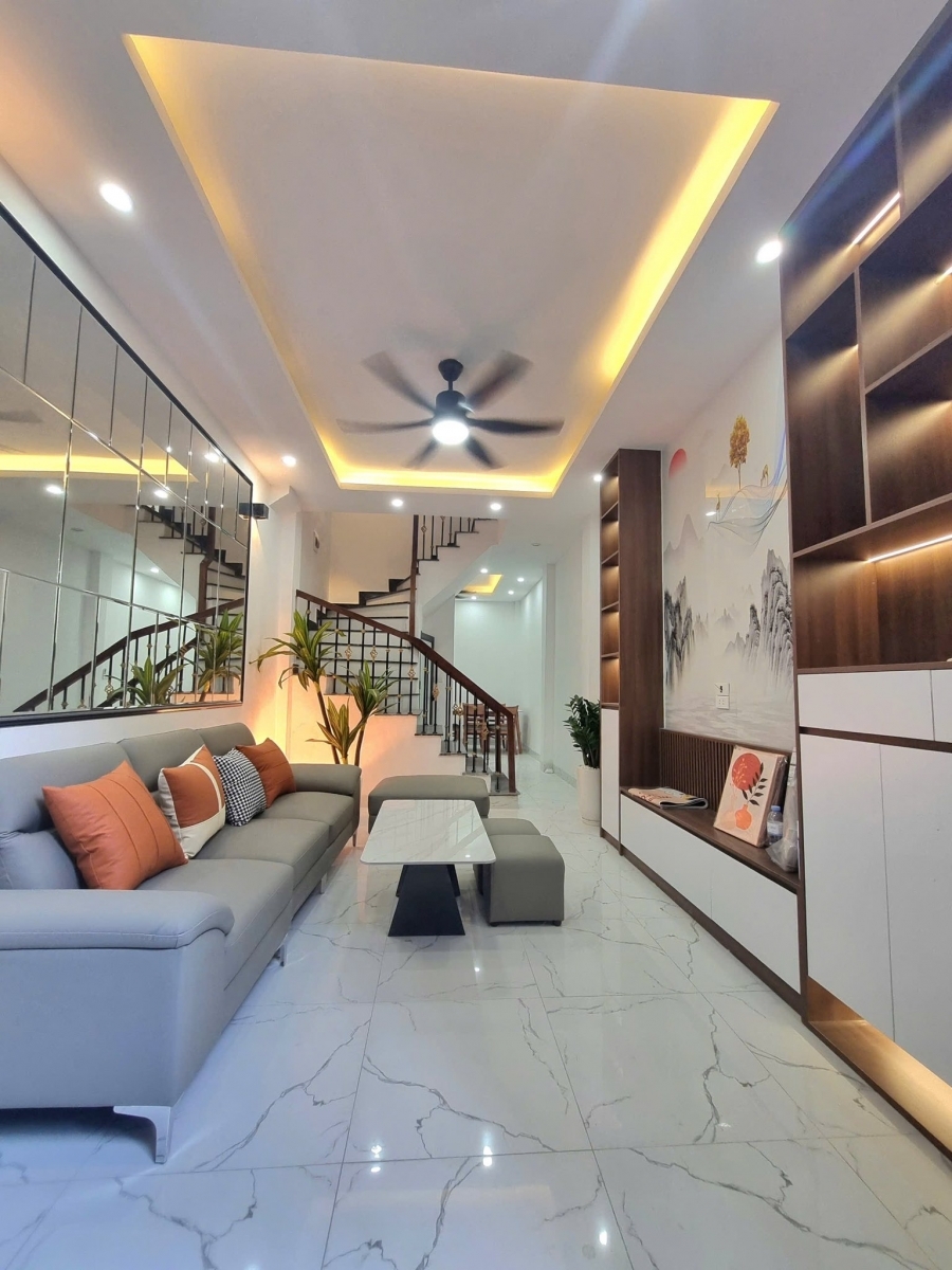 Nhà Phố Nguyễn Xiển-35m*5tầng- Gần trường chợ; ô tô đỗ cách 30m- Nhỉnh 8 tỷ