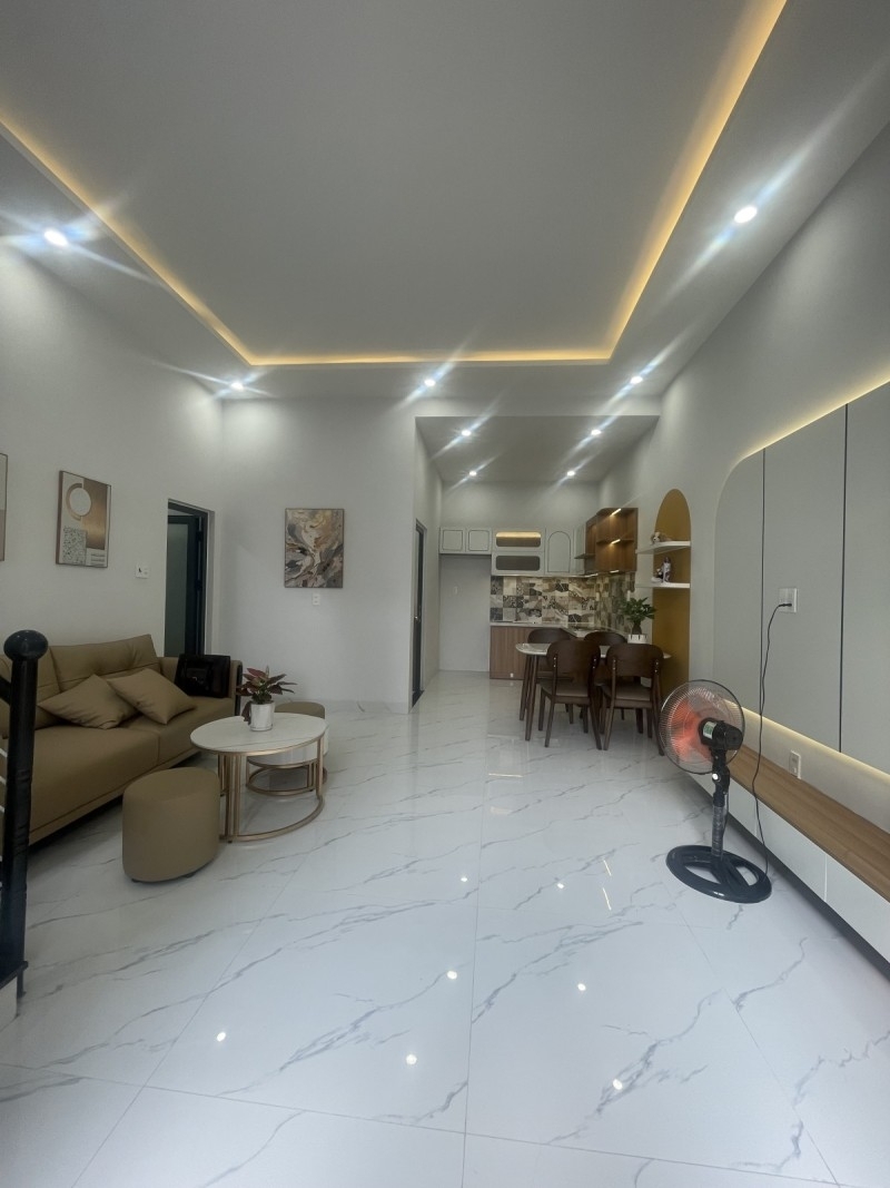 ♣ Nhà sát MT Nguyễn Phước Nguyên gần Chợ 50m2 2 tầng 3PN ở ngay 3.x tỷ