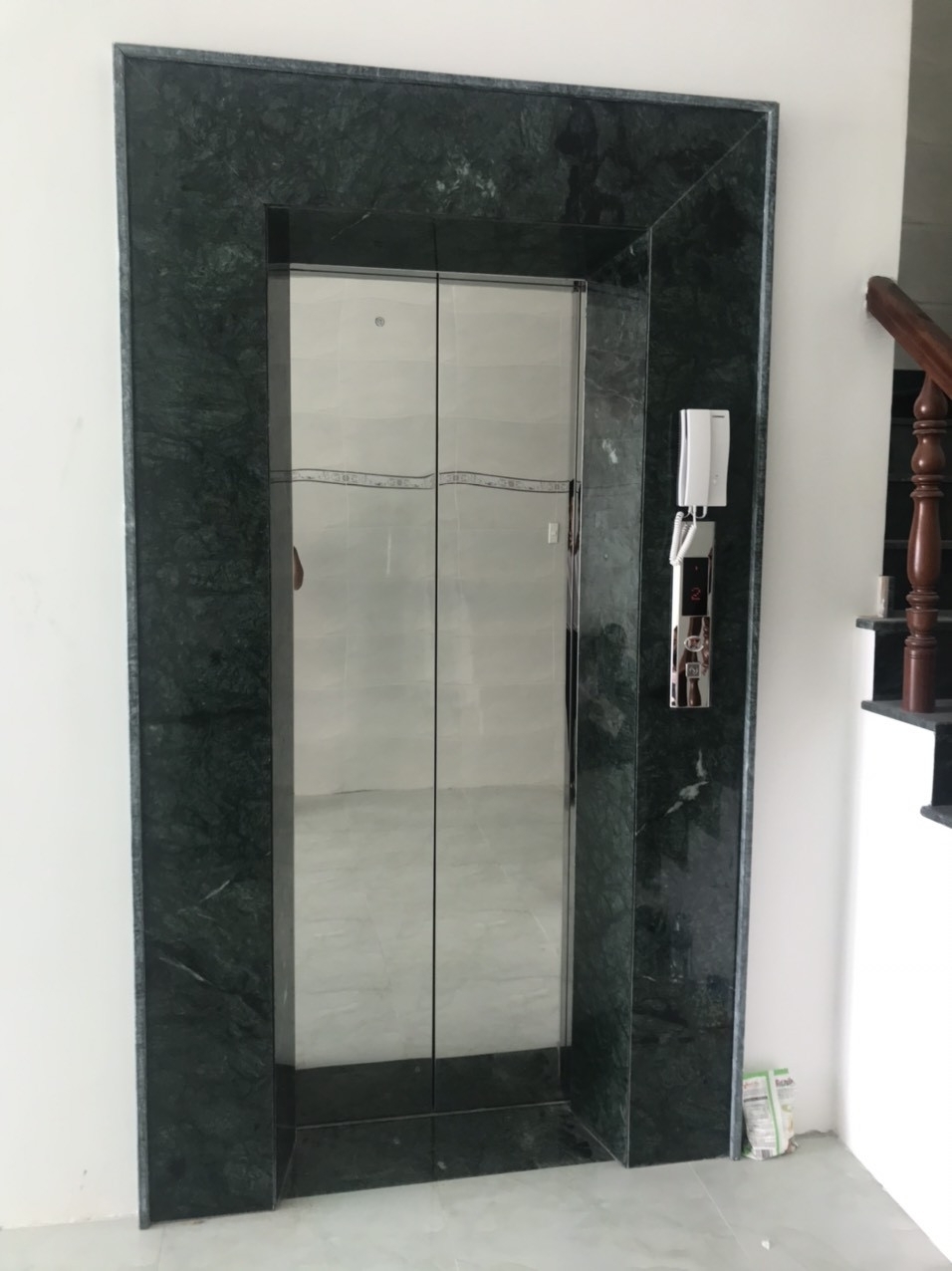 Nhà tôi cần cho thuê nhà mới vỉa hè 102m2- 5T Hoàng Văn Thái_33 Tr