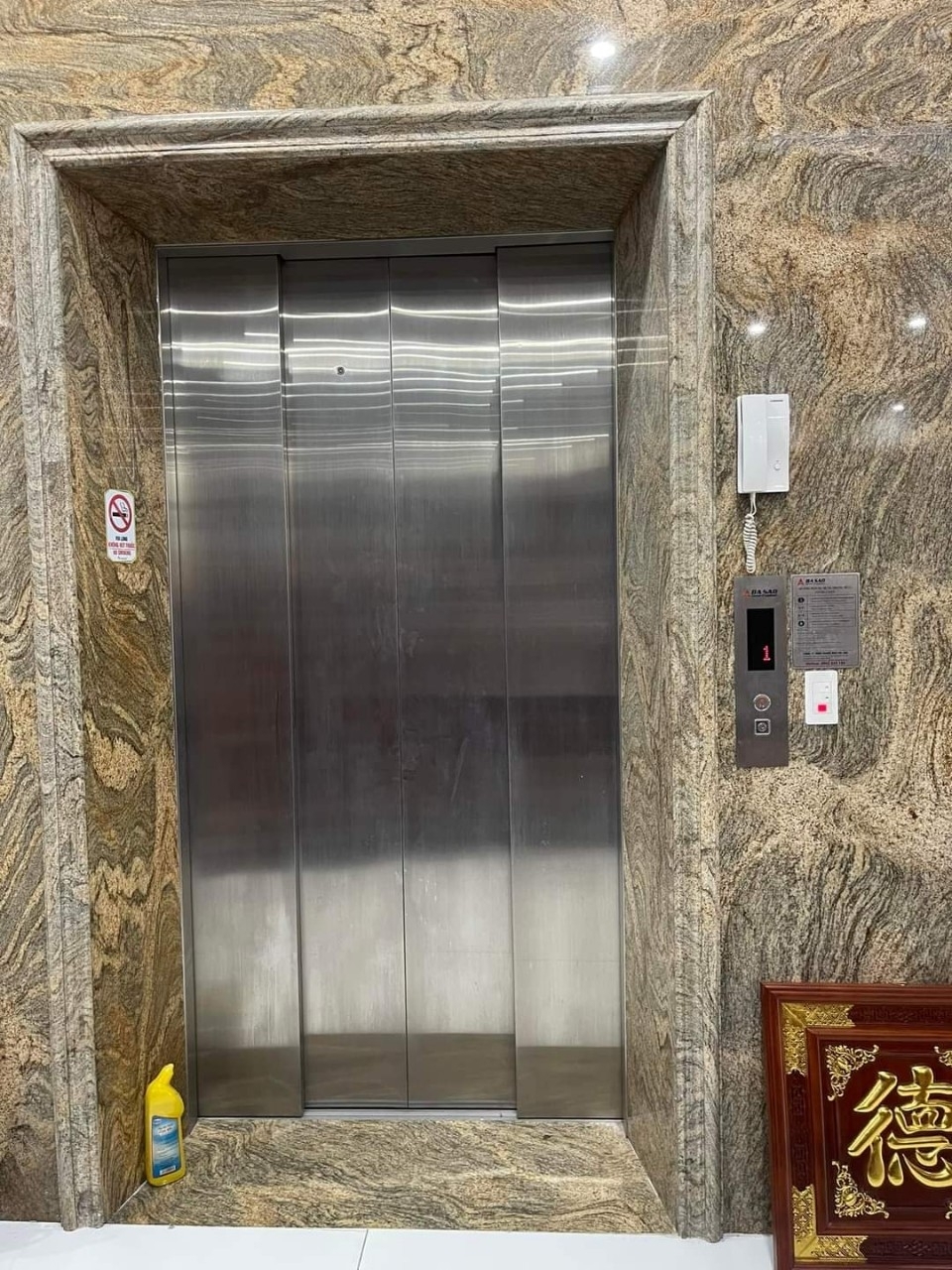 Nhà tôi cho thuê nhà mới lô góc 116m2_ 4T; vỉa hè Giảng Võ-44 Tr
