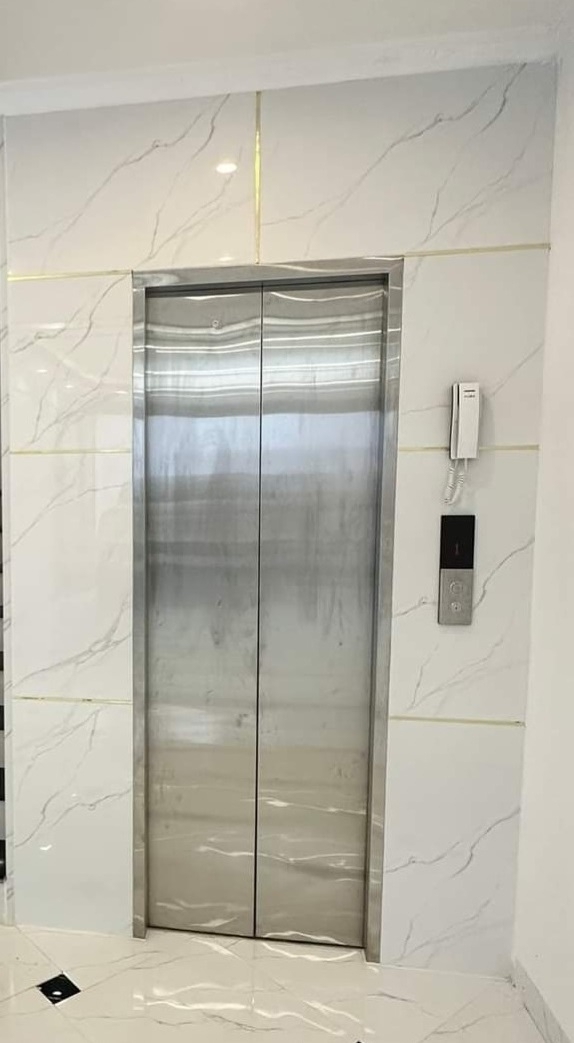 Nhà tôi cho thuê nhà mới lô gócvỉa hè 92m2- 4T Chùa Láng_30 Tr