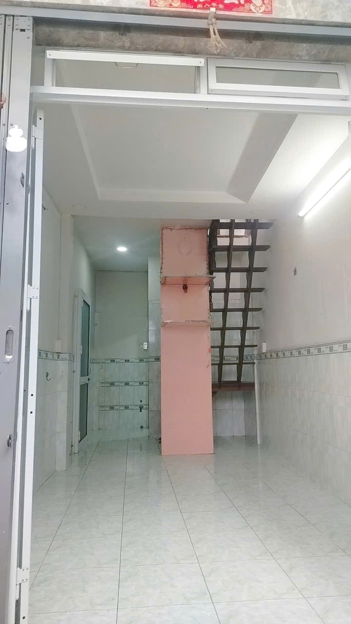 Nhà trệt lầu bình đông P11.Q8 cũ. Giá 206 tỷ bớt lộc