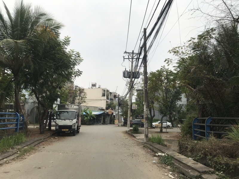 Nhà Trường Lưu, Long Trường, Hẻm tải thông, 51m2, 4 tầng