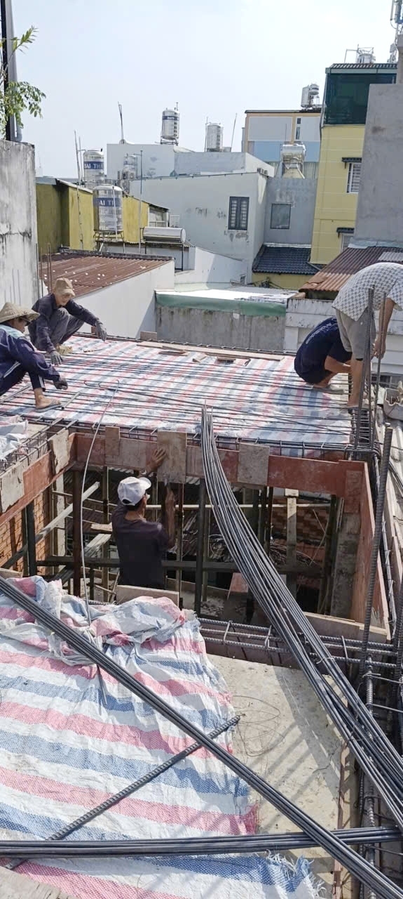 Nhà vị trí đẹp 154 Âu Dương Lân Phường Chánh Hưng