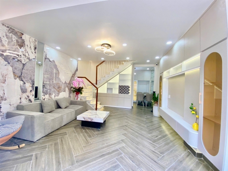 Nhà vừa ở vừa kinh doanh hơn 5 tỷ cạnh Phú Mỹ Hưng 2 tầng