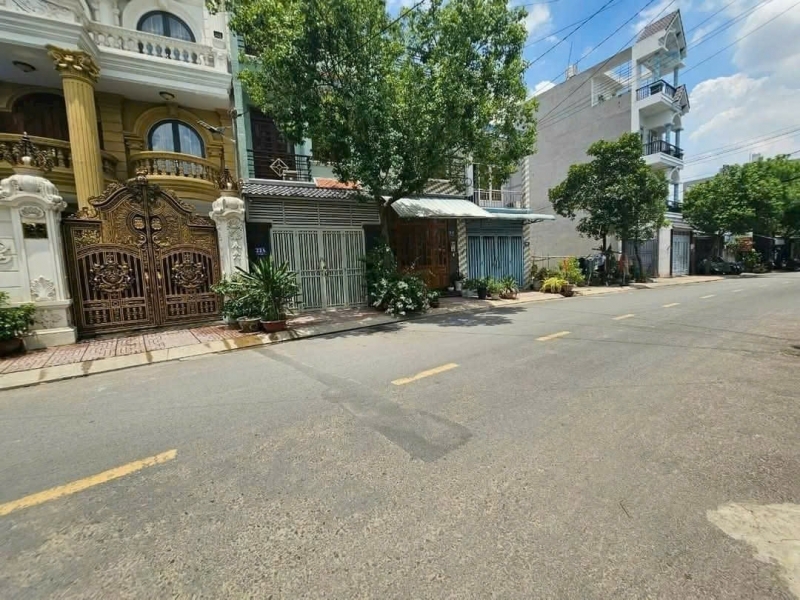 NHÀ XƯỞNG (30x21) 2MT ĐƯỜNG D4 TÂN CHÁNH HIỆP Q.12 – ĐỐI DIỆN CÔNG VIÊN