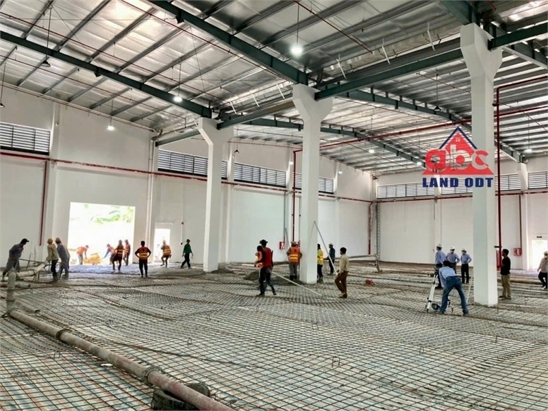nhà xưởng sản xuất ưu tiên đầu tư ngành nghề công nghiệp nhẹ. gia công ngành may mặc