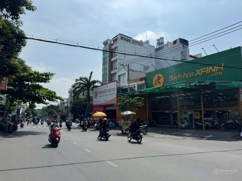 NhàBán MT lôgóc 79m gần Ngã tư NguyễnVănLượng 4 tầng11phòng nhỉnh 14 tỷTL