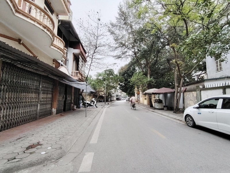 *** NHỈNH 11₫ CÓ NGAY 100m2 TẠI NGUYỄN VĂN CỪ -LONG BIÊN. HIỆN TẠI ĐÃ CÓ NHÀ 4 TẦNG* (65M2)+SÂN