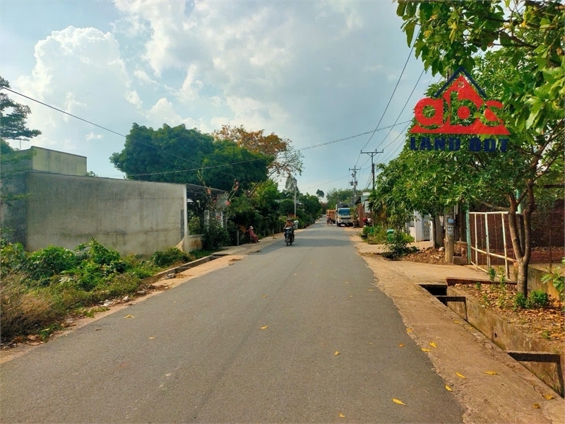 NP1047 bán gấp nhà vườn thích hợp đầu tư lâu dài xây dựng cải tạo làm biệt thự