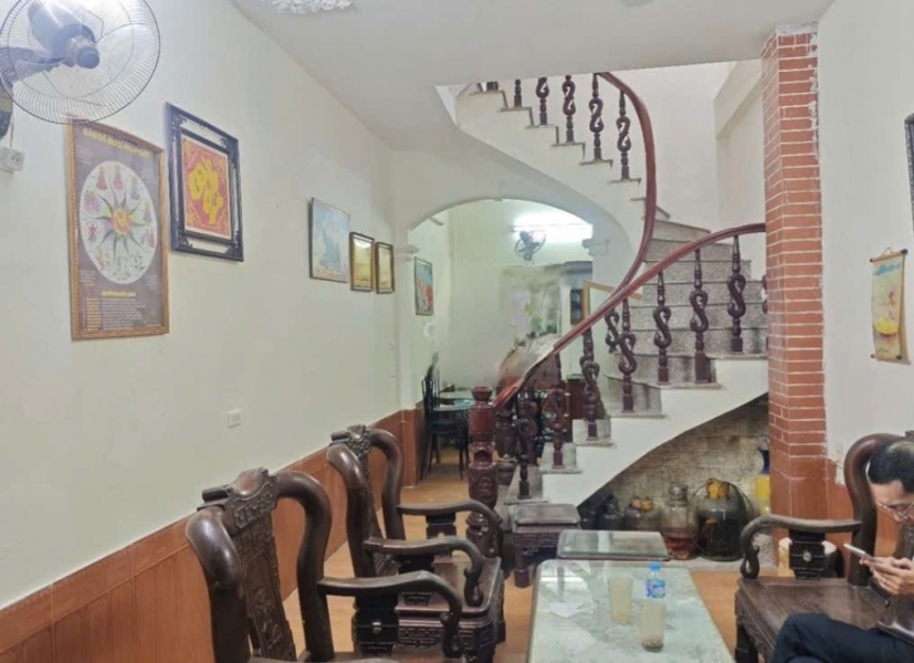 Phải thật nhanh Cho thuê nhà Tân Khai 35m2 x 3 tầng 3 ngủ chỉ 6.5 Triệu ở nhóm ngoan