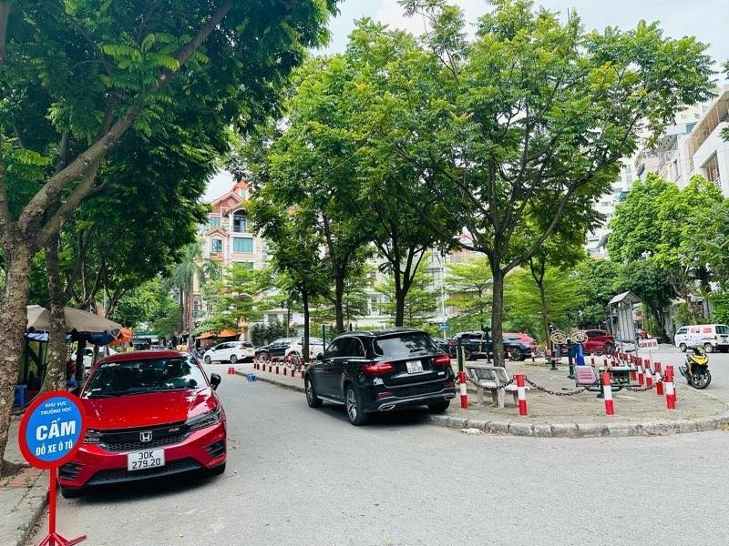 Phân lô Trung Yên xe con tránh kinh doanh 100m mt 5m 28 Tỷ