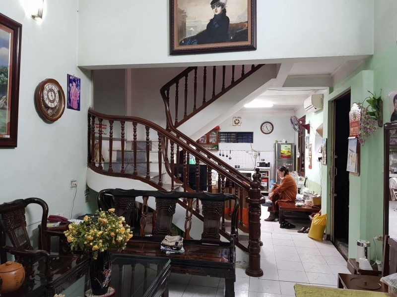 Phố Cự Lộc/Thanh Xuân- 40m*5tầng*4.5mMT- Gần RoyalCyti trường chợ-Kinh doanh-108 tỷ