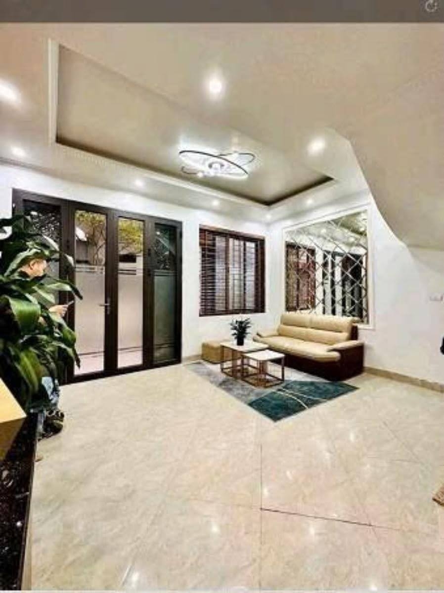 Phố Lê Trọng Tấn/Hoàng Mai-32m*5 tầng-Ngõ thông Giải Phóng-Trần Hoà-Kim Giang- 88 tỷ