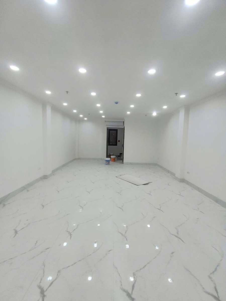 PL NGUYÊN HỒNG OTO - THANG MÁY - CHO THUÊ 90 TRIỆU 53m2 9 tầng mT 5m Giá 42tỷ