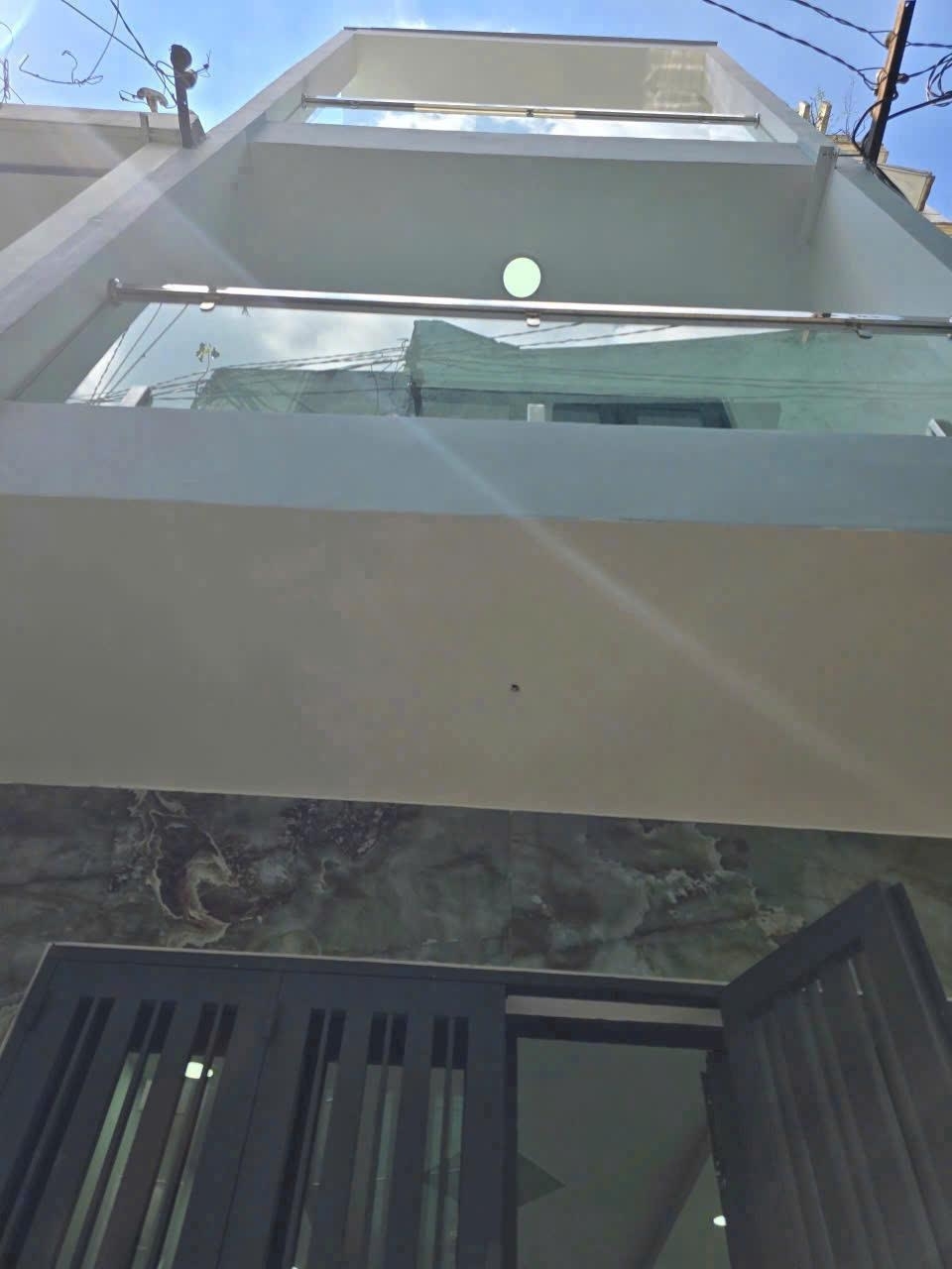 QuẬn 555 Nhà Đẹp Ngay Phố Thời Trang Nguyễn Trãi_3 Tầng-34m2 4PNVào Ở Ngay.6.2Tỷ