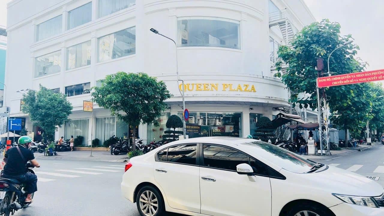 Quận 5Nhà Mới Đẹp Full Nội Thất-HXH Chỉ 1 Căn Ra MT Trần Hưng Đạo 49m 3PN 7.8Tỷ TL