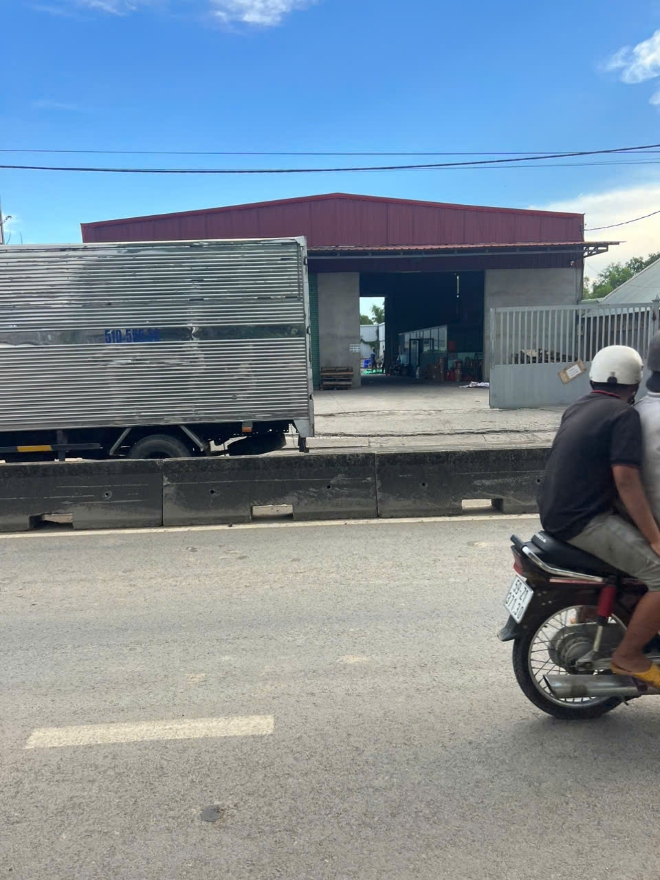 SẲN KHO XƯỞNG 1.200M2 FULL THỔHOÀN CÔNG MT NGUYỄN VĂN BỨA XTS HÓC MÔN