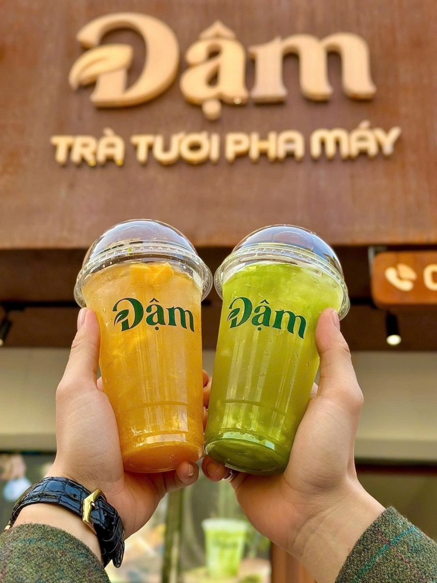 SANG NHƯỢNG QUÁN TRÀ PHA MÁY – MẶT ĐƯỜNG TRƯƠNG ĐỊNH HOÀNG MAI HÀ NỘI