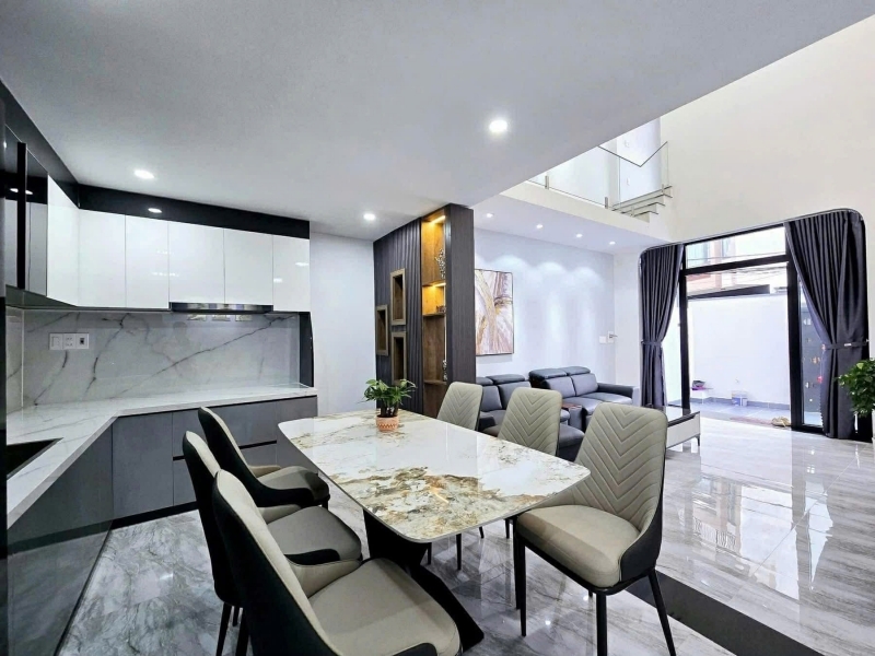 ♥ Sát MT Điện Biên Phủ đi bộ ra Công Viên Siêu Thị 70m2 ngang 5m 2 tầng mới hiện đại.