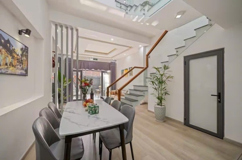 ♥ Sát Võ Văn Kiệt Bãi Tắm Mỹ Khê 83m2 2 tầng hiện đại thoáng sáng sang trọng