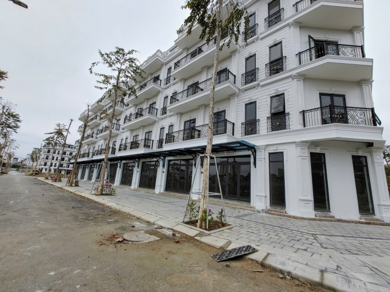 SHOPHOUSE MẶT ĐƯỜNG 30M LIỀN KỀ 1 KĐT ĐÔNG DƯƠNG RESIDENCE – ĐỨC THƯỢNG (0915458886)