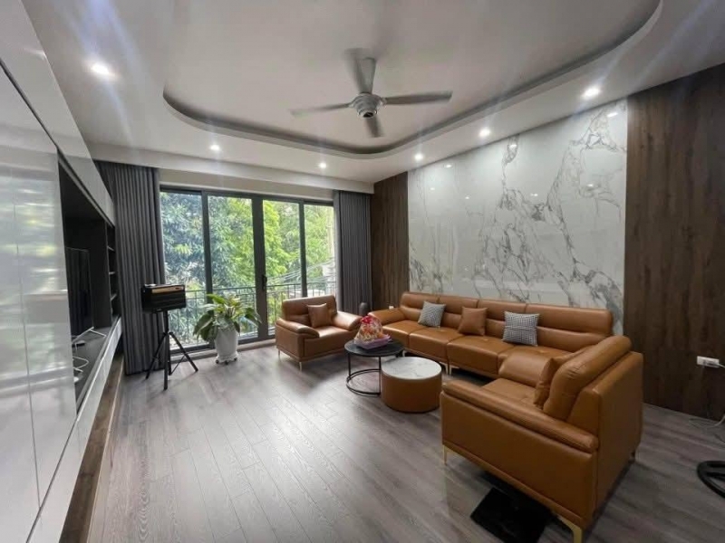 Siêu hiếm bán nhà Ngọc Hà ô tô vào nhà 95m mặt tiền 5.5m chỉ hơn 19 tỷ