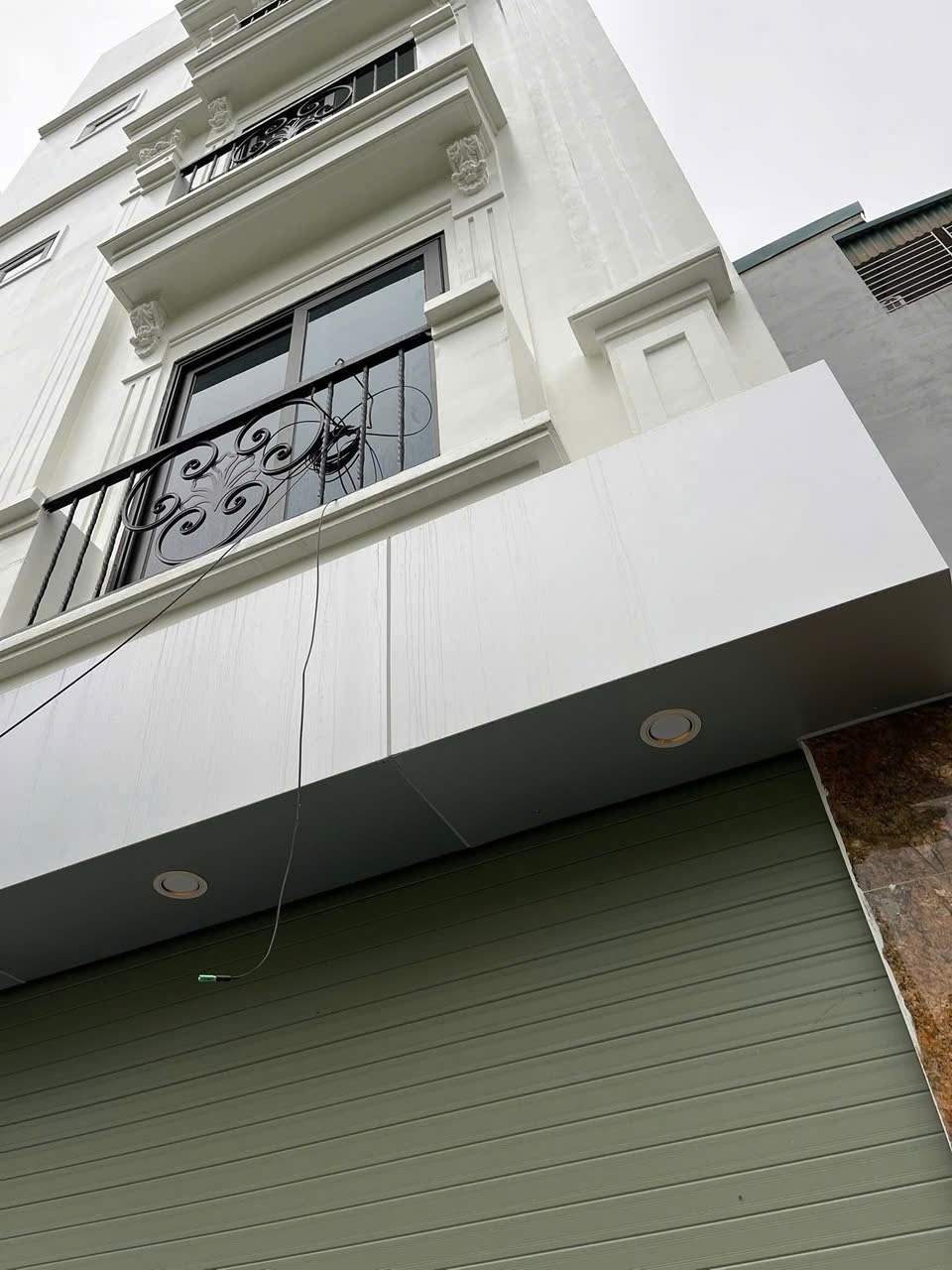 SIÊU PHẨM 5 TẦNG PHÚC LỢI - Nhà mới kính koong - Ngõ nông ô tô - Giá tốt nhất khu vực