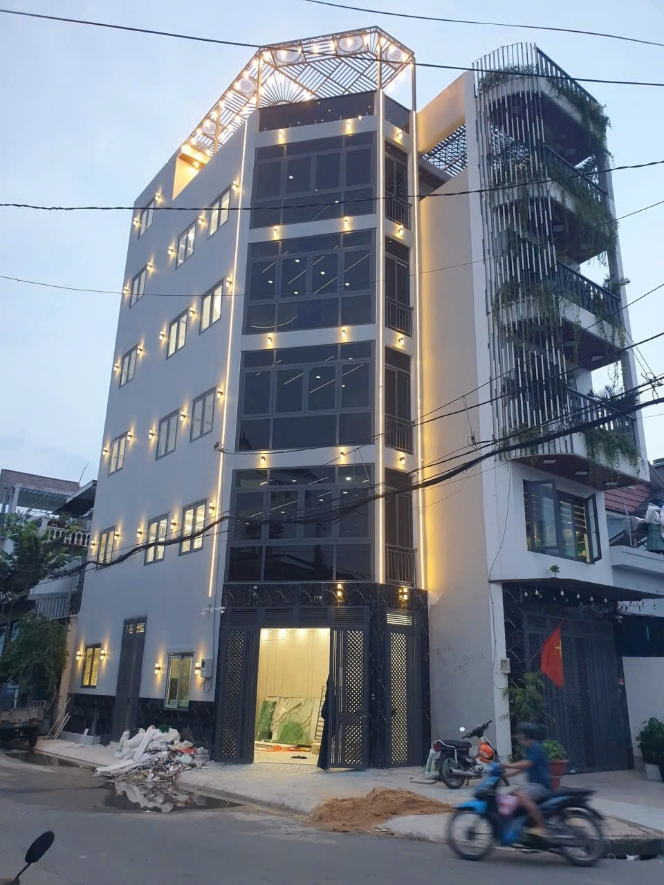 SIÊU PHẨM GÓC 2 MẶT TIỀN NHÀ 6 TẦNG (4x13) FULL NỘI THẤT – TRUNG TÂM TÂN THỚI NHẤT Q12