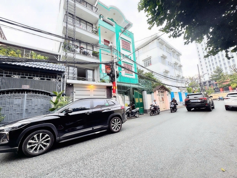 SIÊU PHẨM HIẾM BÁN Đ.NGUYỄN TRÃI QUẬN 1 - NGANG 68M*16M - NGAY BỘ CÔNG AN - SỔ HỒNG VUÔNG ĐẸP * LH