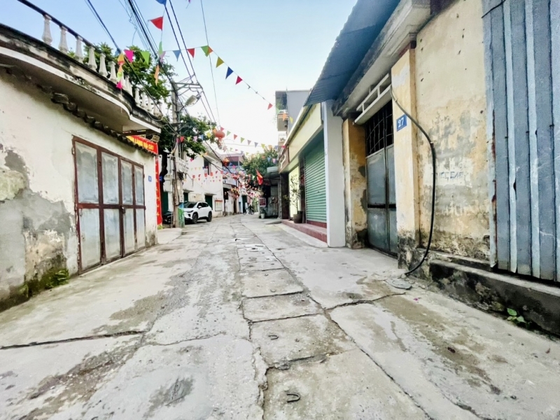 Siêu phẩm hơn 5 tỷ xíu nhà đẹp Liên Mạc 35m 4 tầng Ô TÔ đỗ cổng tiện ích ngập tràn