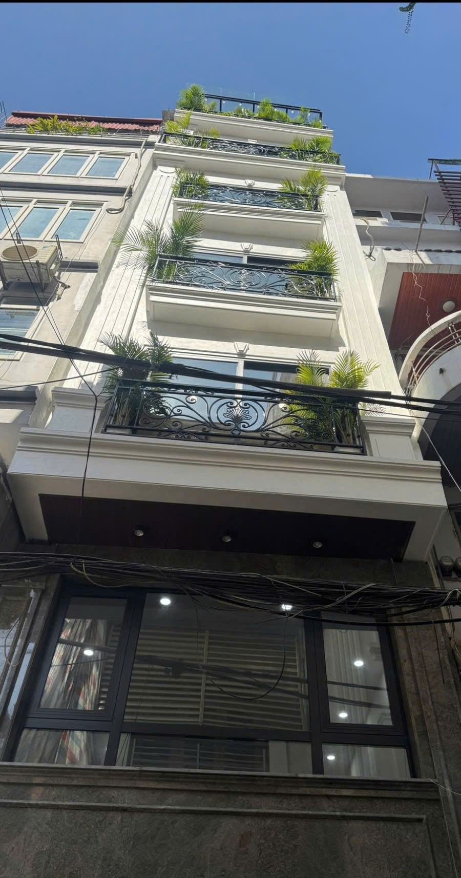 SIÊU PHẨM LÔ GÓC – Ô TÔ TRANH NHAU – THANG MÁY – CỔ NHUẾ